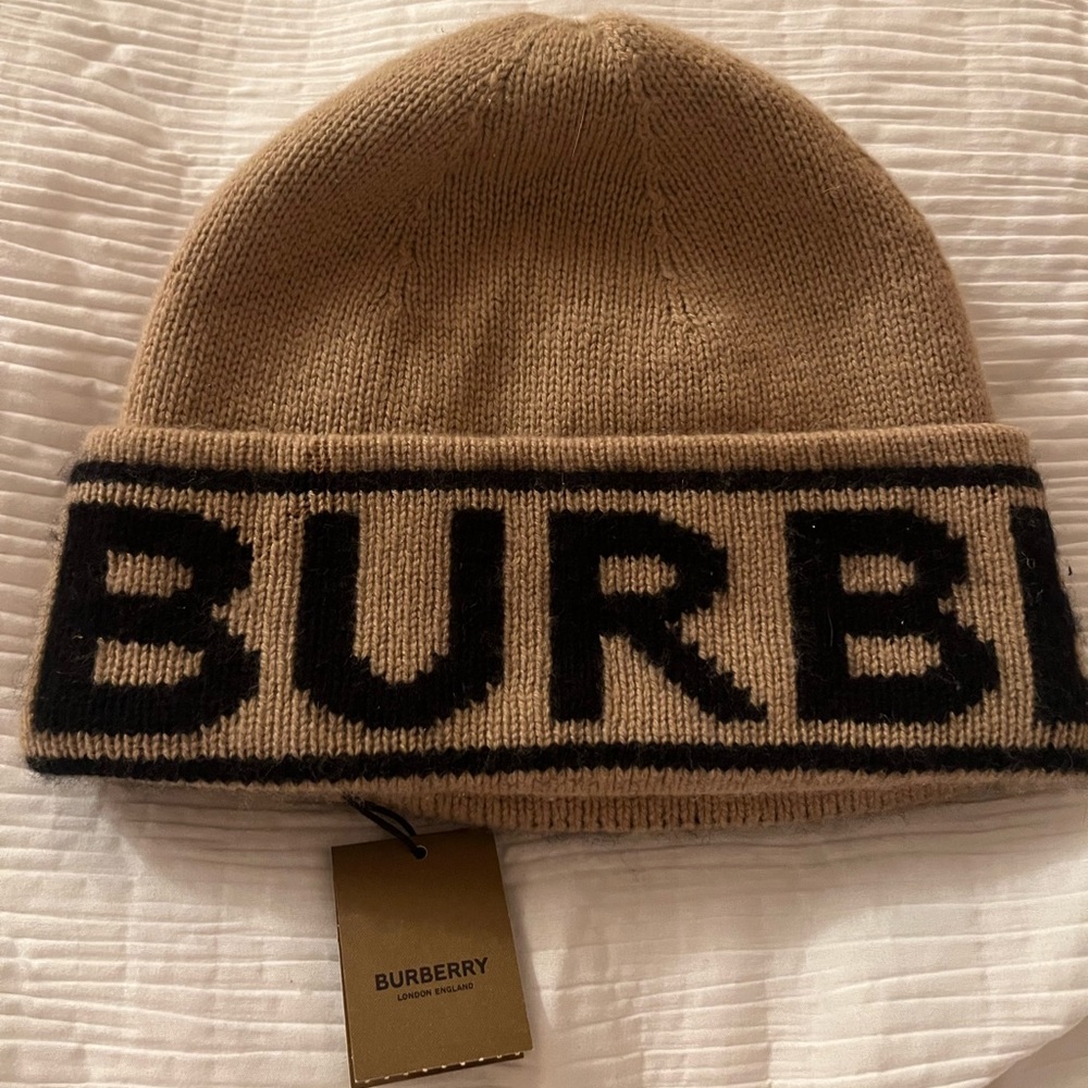 Burberry Cashmere beanie
